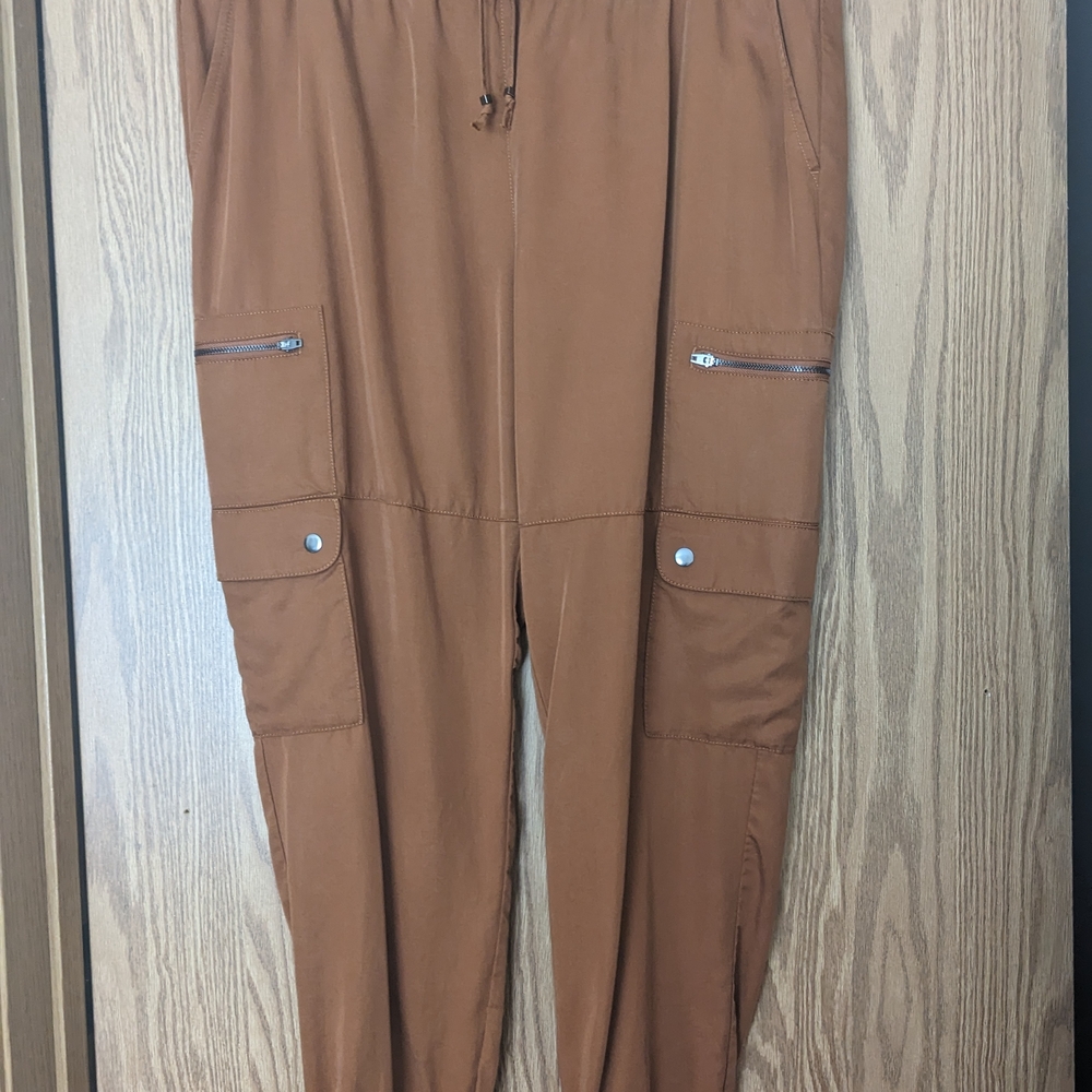 Banana Republic Women's Tan Cargo Jogger Pants